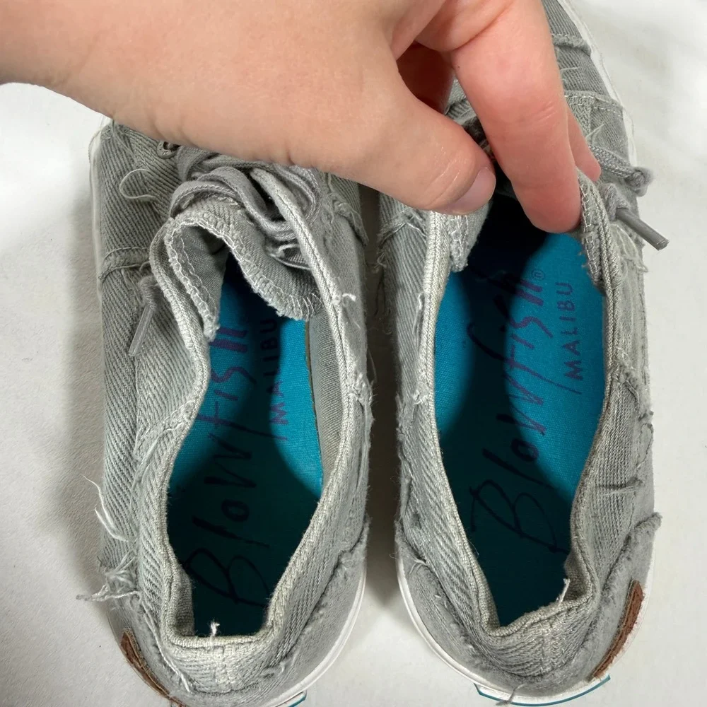 Blowfish Malibu Marley Grey Distressed Canvas Slip On Sneakers Womens Size 8